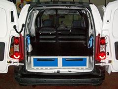 01_equipamiento furgoneta taller en Partner